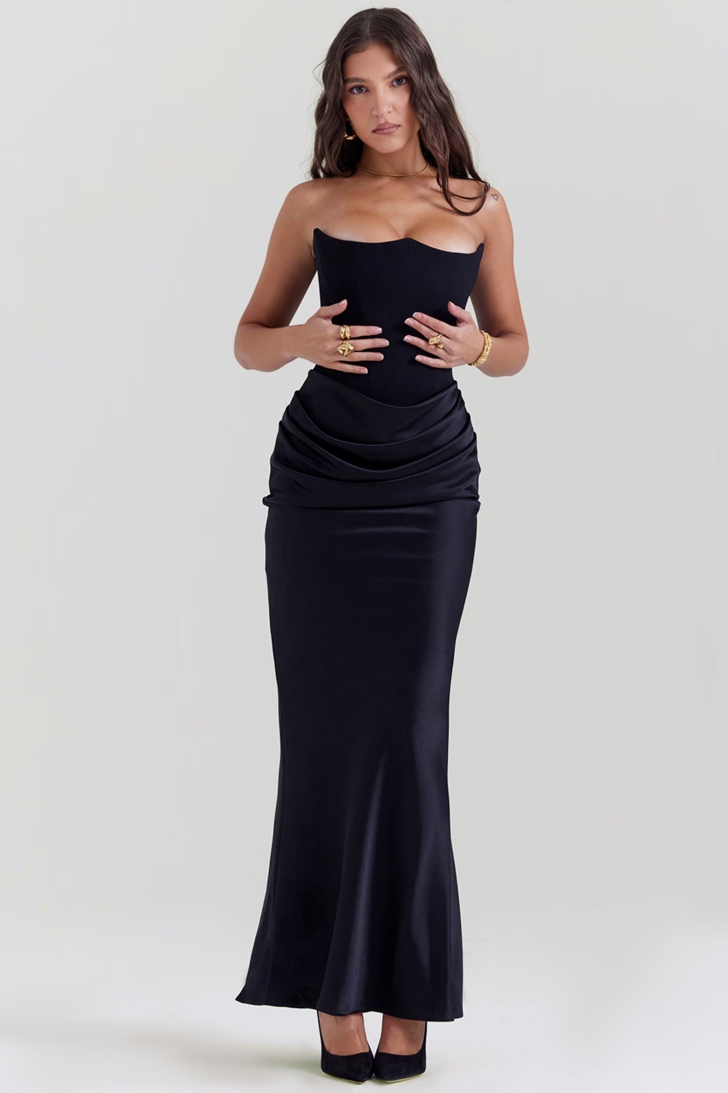 BLACK SCARLETT Kaul Dress